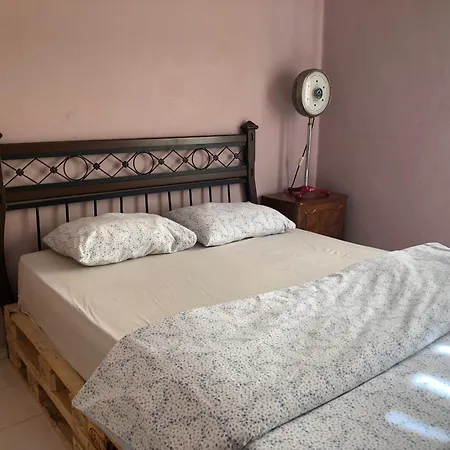 Kaleici Merkezi Muhtesem Konum Genis Ev Apartament Antalya